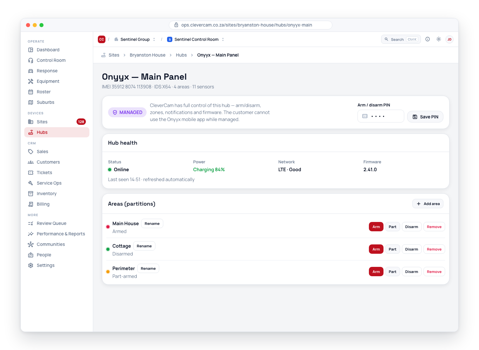 The Onyyx hub detail panel: mode header, hub health and per-area arm controls.